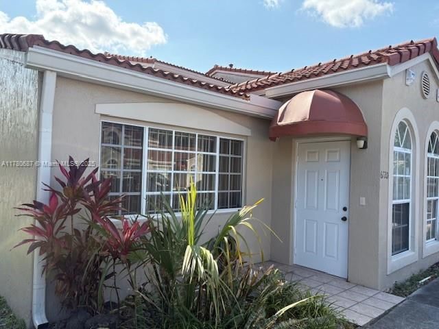Real estate property located at 6720 166th Ter #401, Miami-dade, Fountain Pk Village Homes, Miami Lakes, FL