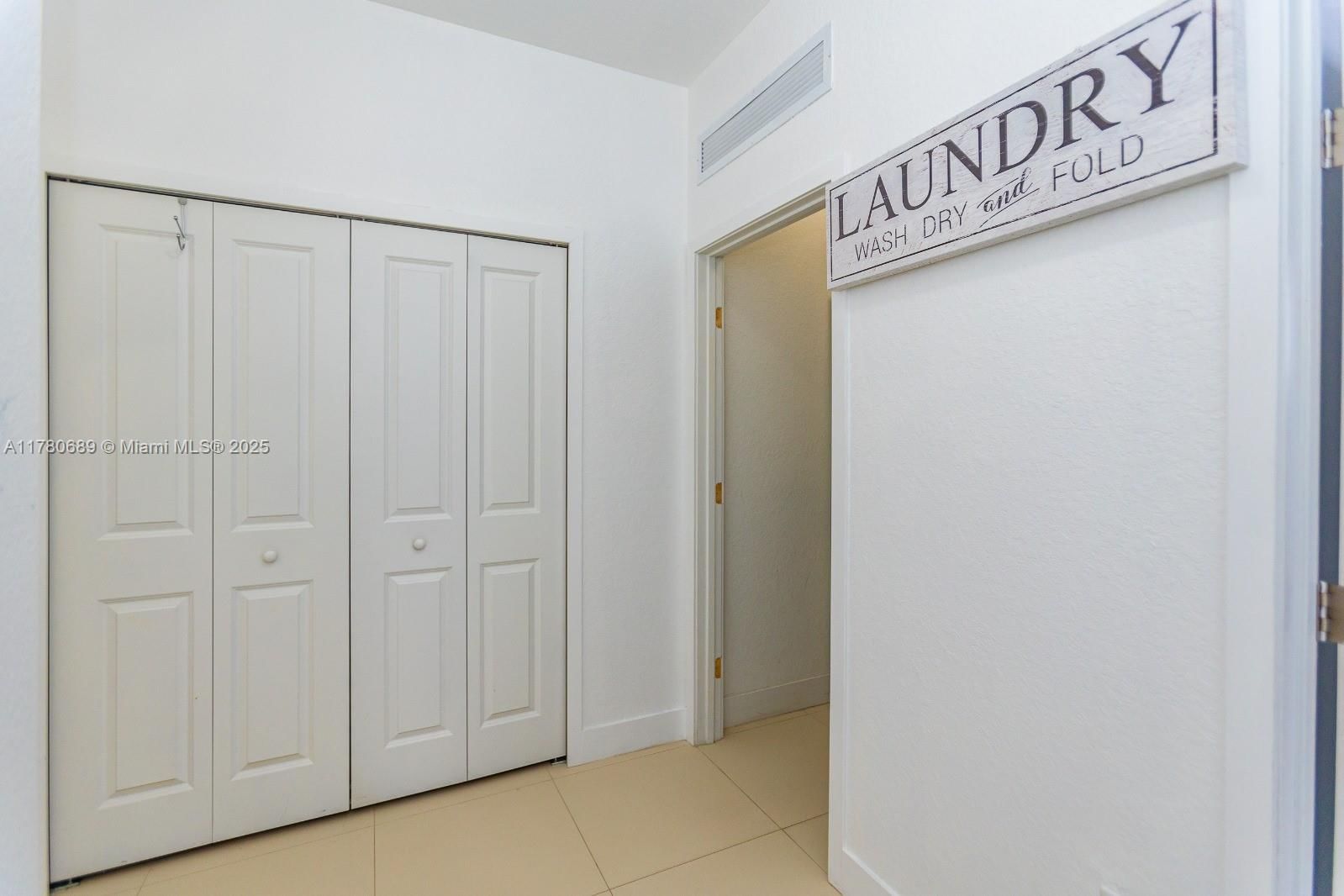 Real estate property located at 2906 150th Ct, Miami-dade, Cypress Lake, Miami, FL