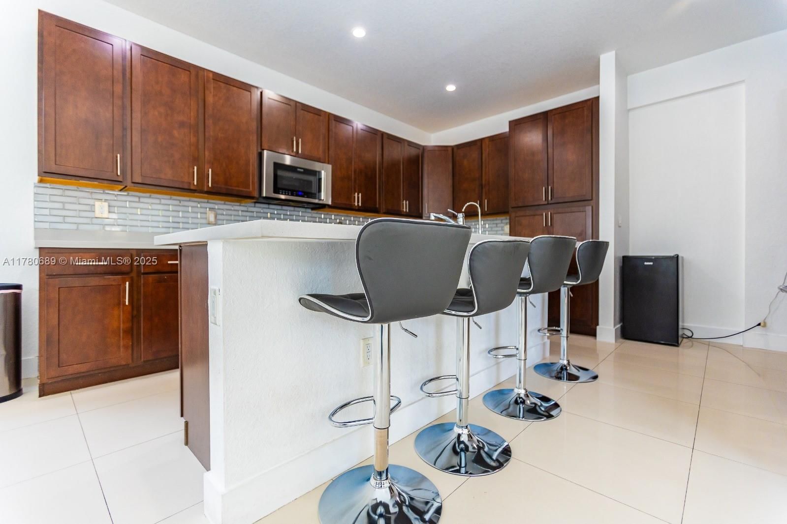 Real estate property located at 2906 150th Ct, Miami-dade, Cypress Lake, Miami, FL