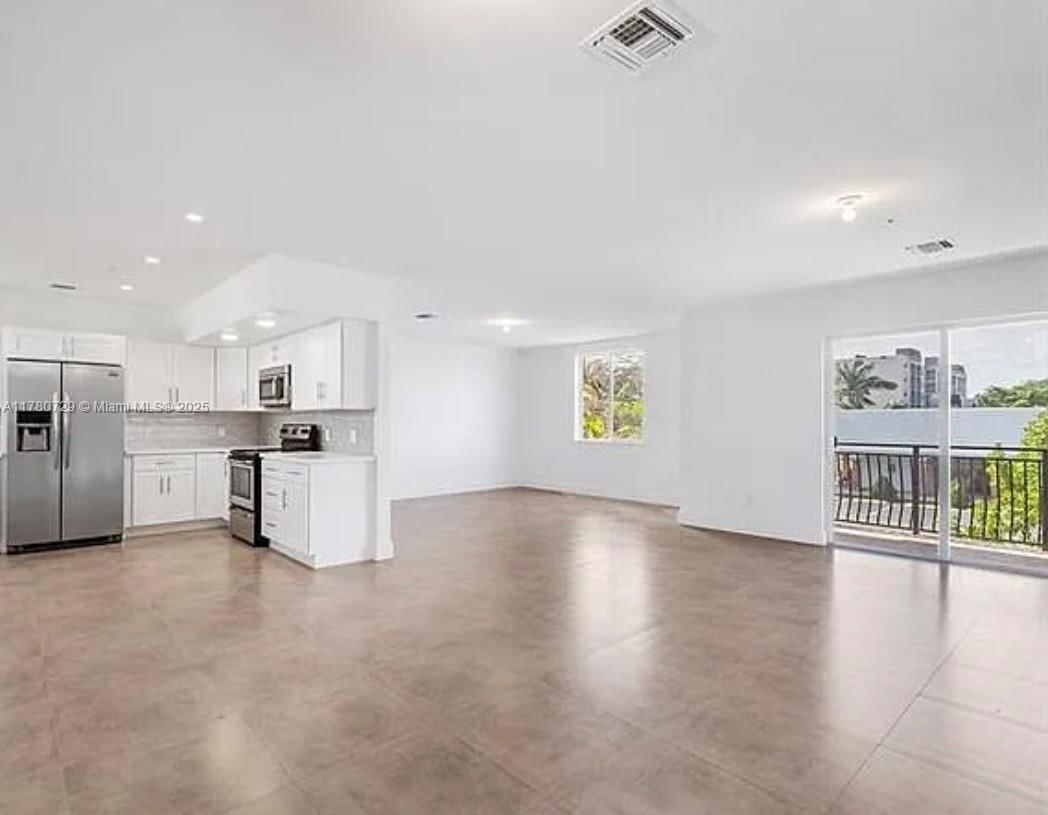 Real estate property located at 555 Dania Beach Blvd #4, Broward, The Dania Place, Dania Beach, FL