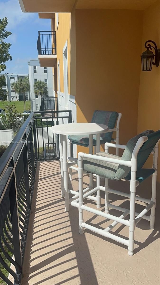 Real estate property located at 555 Dania Beach Blvd #4, Broward, The Dania Place, Dania Beach, FL