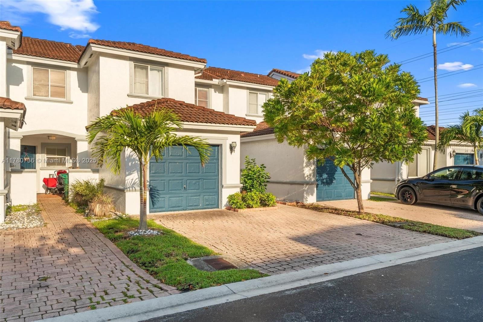 Real estate property located at 4866 114th Ct, Miami-dade, Dimensions At Doral, Doral, FL