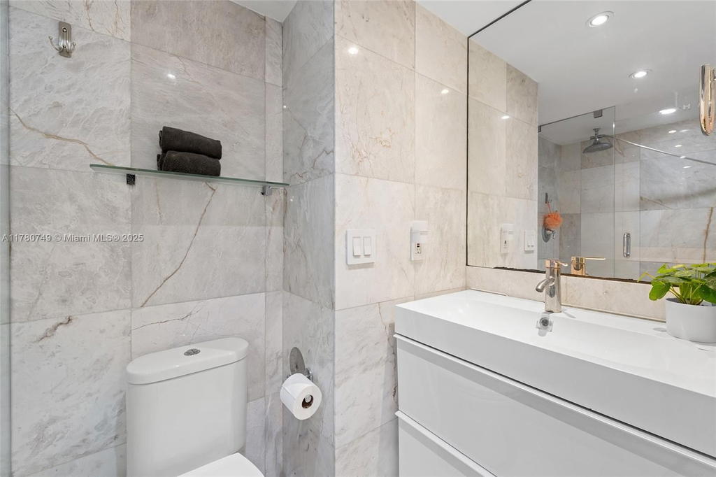 Real estate property located at 1500 Bay Rd #668S, Miami-dade, Flamingo South Beach I Co, Miami Beach, FL