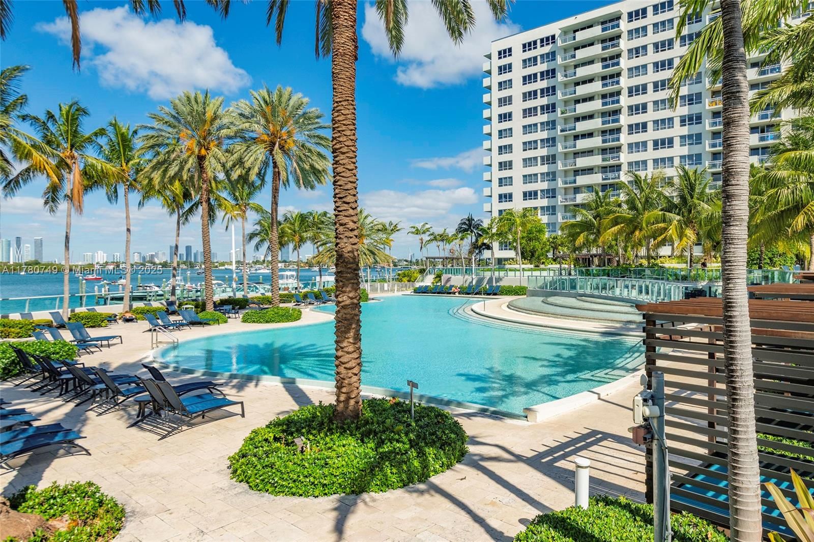 Real estate property located at 1500 Bay Rd #668S, Miami-dade, Flamingo South Beach I Co, Miami Beach, FL