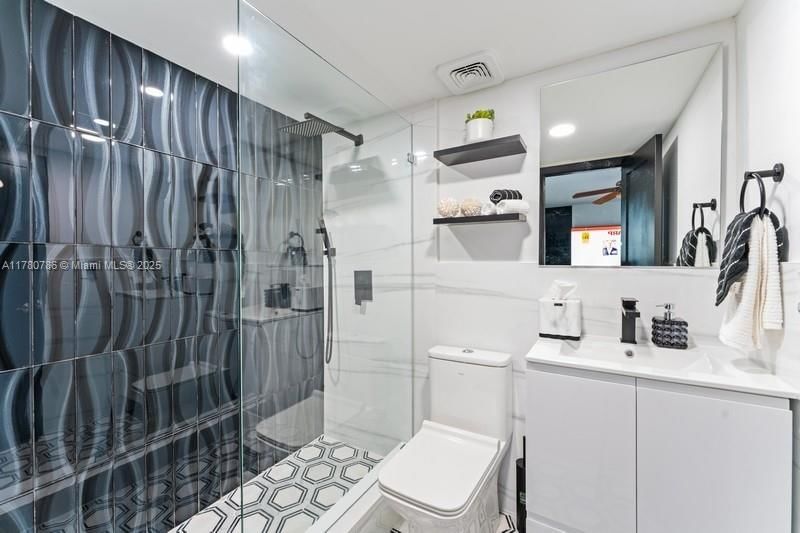 Real estate property located at 12555 31st St, Miami-dade, Southern Estates 9th Addn, Miami, FL