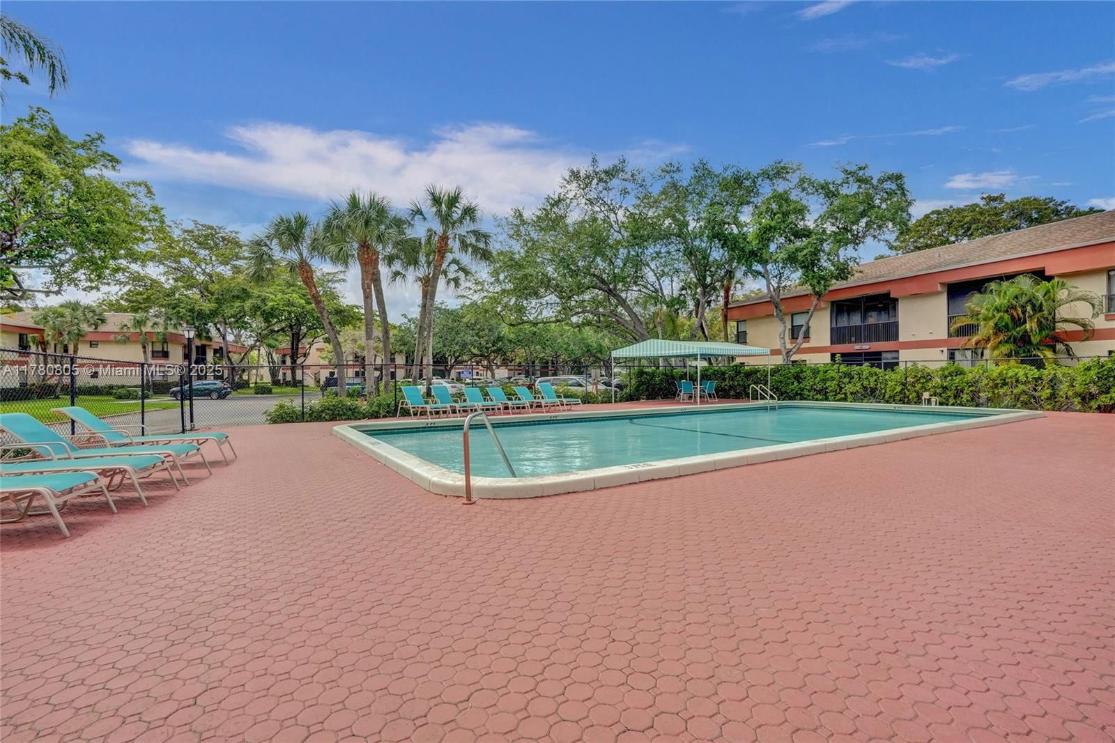 Real estate property located at 4144 Carambola Cir S #2142, Broward, Karanda Village Vii-b Con, Coconut Creek, FL
