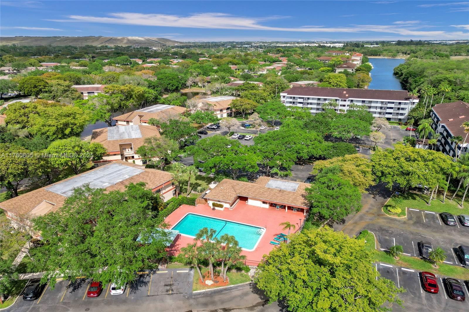 Real estate property located at 4144 Carambola Cir S #2142, Broward, Karanda Village Vii-b Con, Coconut Creek, FL