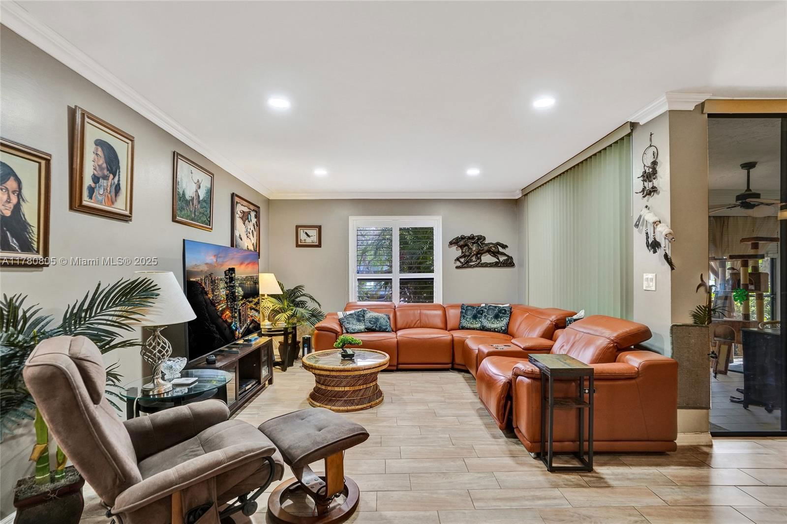 Real estate property located at 4144 Carambola Cir S #2142, Broward, Karanda Village Vii-b Con, Coconut Creek, FL