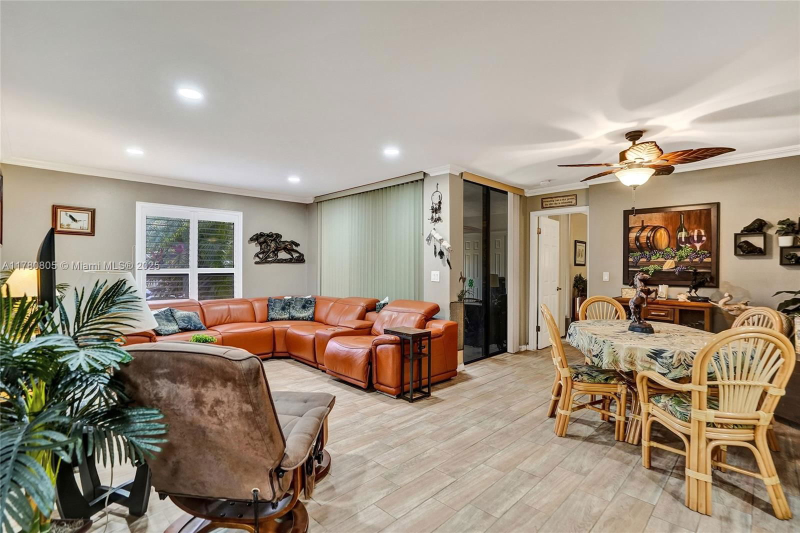 Real estate property located at 4144 Carambola Cir S #2142, Broward, Karanda Village Vii-b Con, Coconut Creek, FL