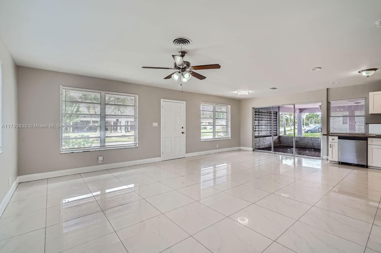 Real estate property located at 4401 6th Ct, Broward, Edgefield 1st Sec, Coconut Creek, FL
