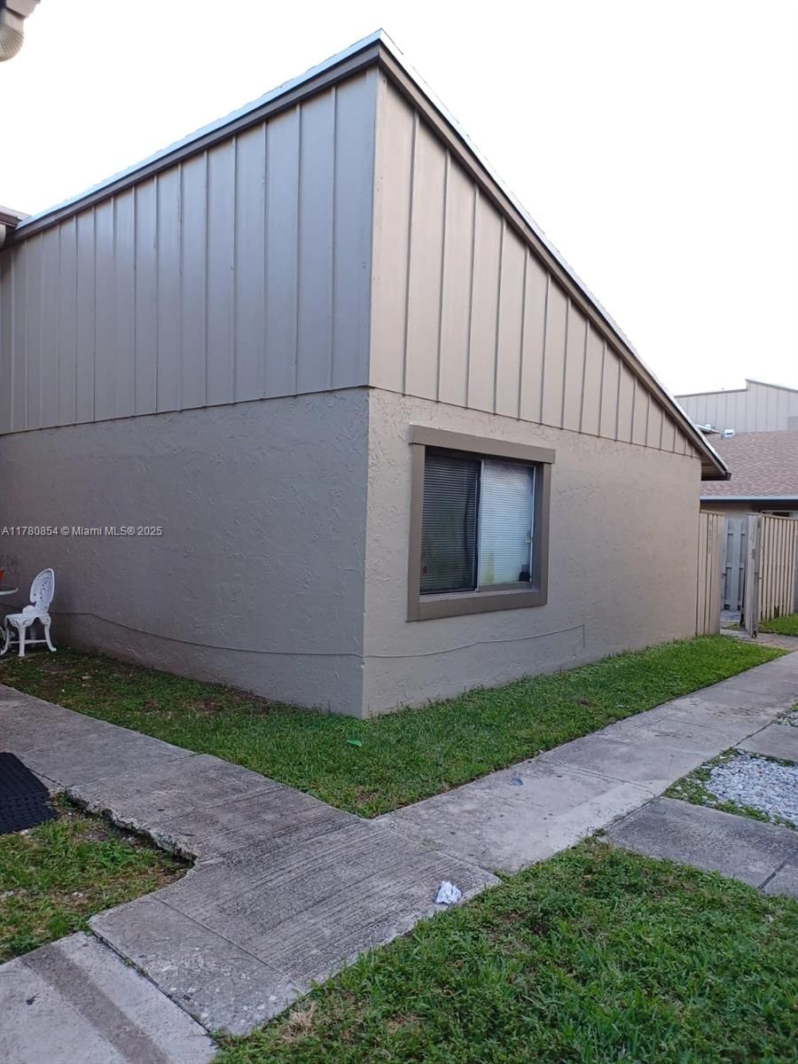 Real estate property located at 5820 21st St #39-C, Broward, Habitat Ii Condo, Lauderhill, FL