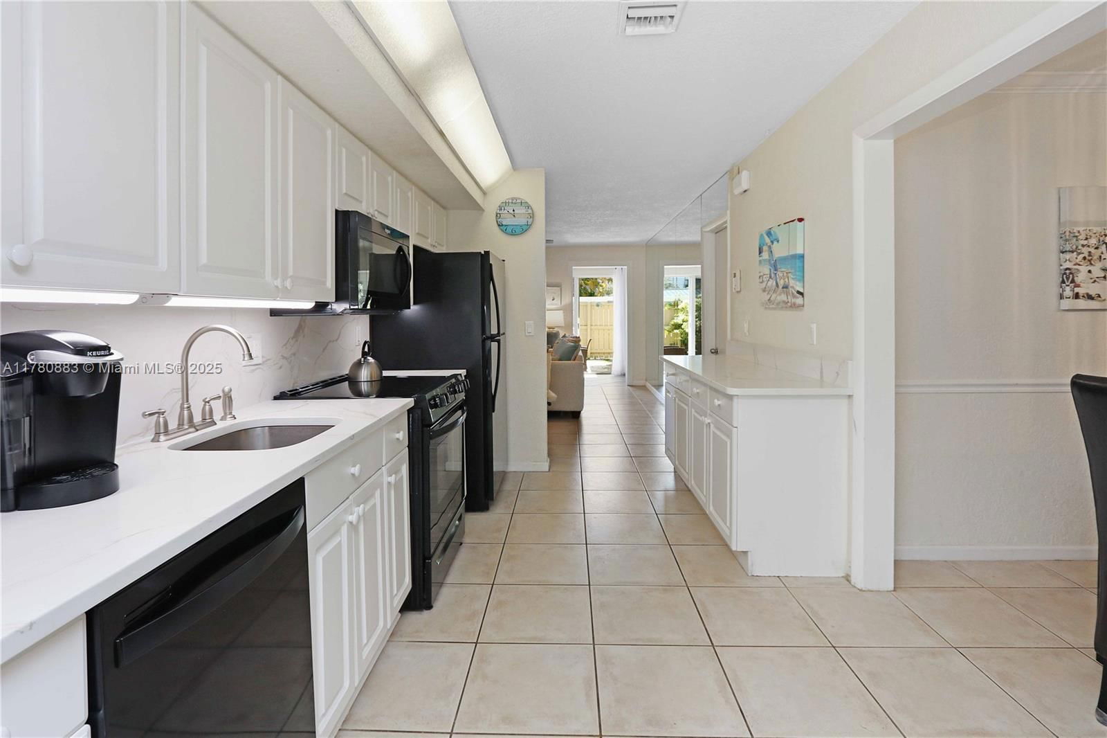 Real estate property located at 2109 2nd Avenue, Broward, Tropical Palms, Wilton Manors, FL