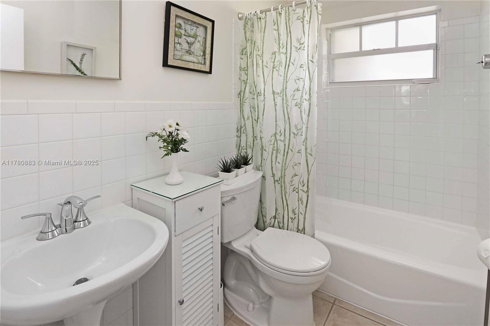 Real estate property located at 2109 2nd Avenue, Broward, Tropical Palms, Wilton Manors, FL