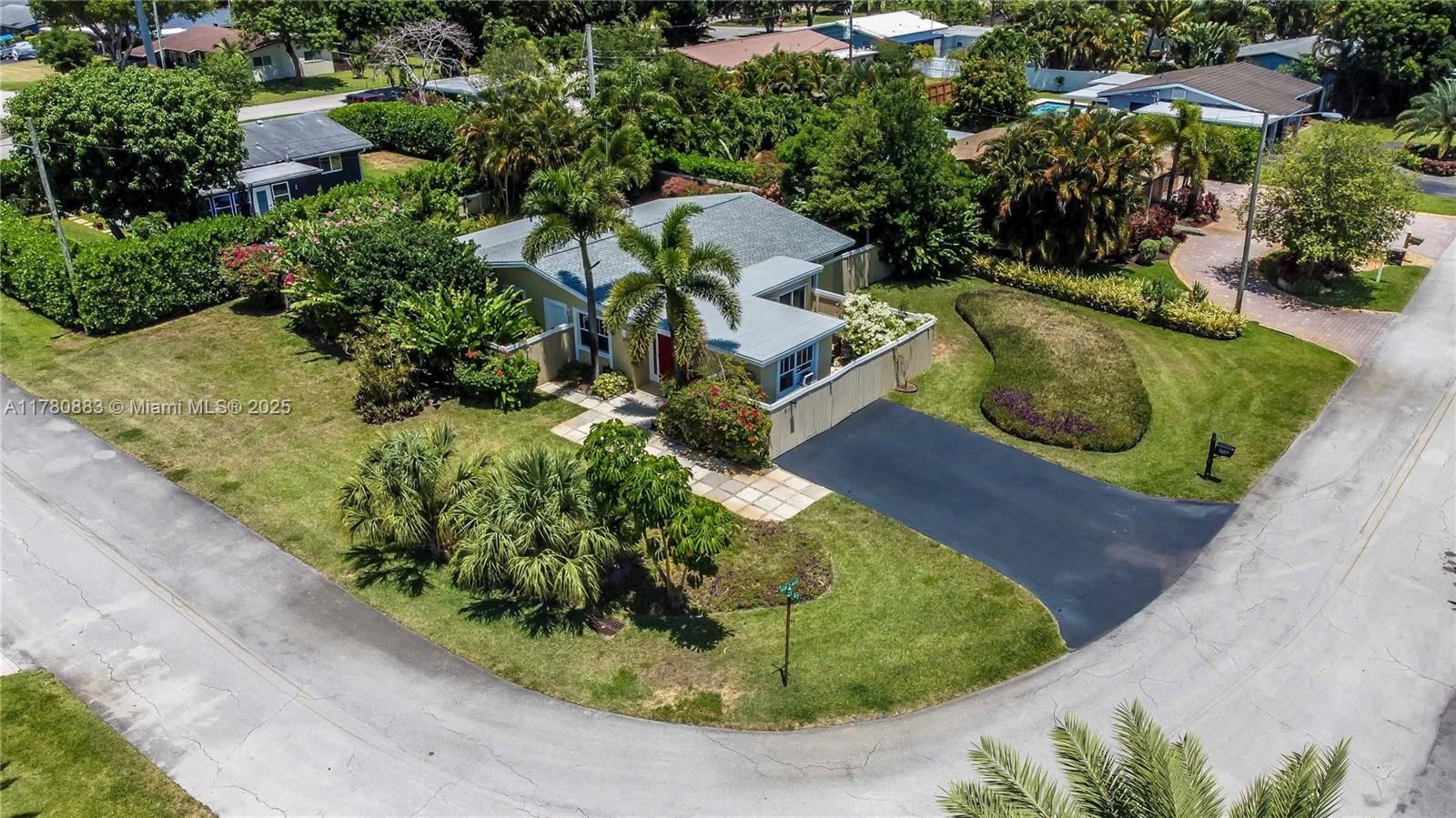 Real estate property located at 2109 2nd Avenue, Broward, Tropical Palms, Wilton Manors, FL