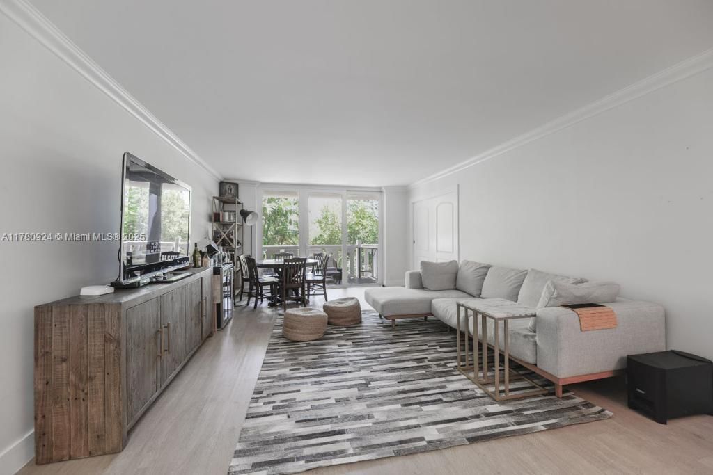 Real estate property located at 1121 Crandon Blvd D206, Miami-dade, Towers Of Key Biscayne Co, Key Biscayne, FL