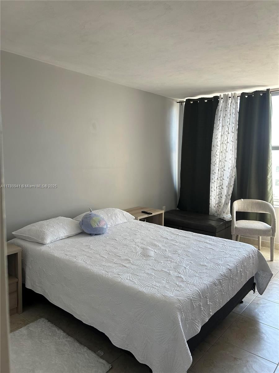 Real estate property located at 2899 Collins Ave #708, Miami-dade, Triton Tower Condo, Miami Beach, FL