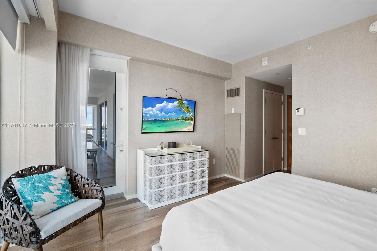 Real estate property located at 551 Fort Lauderdale Beach Blvd H1705, Broward, 551 Flb Condominium Hotel, Fort Lauderdale, FL