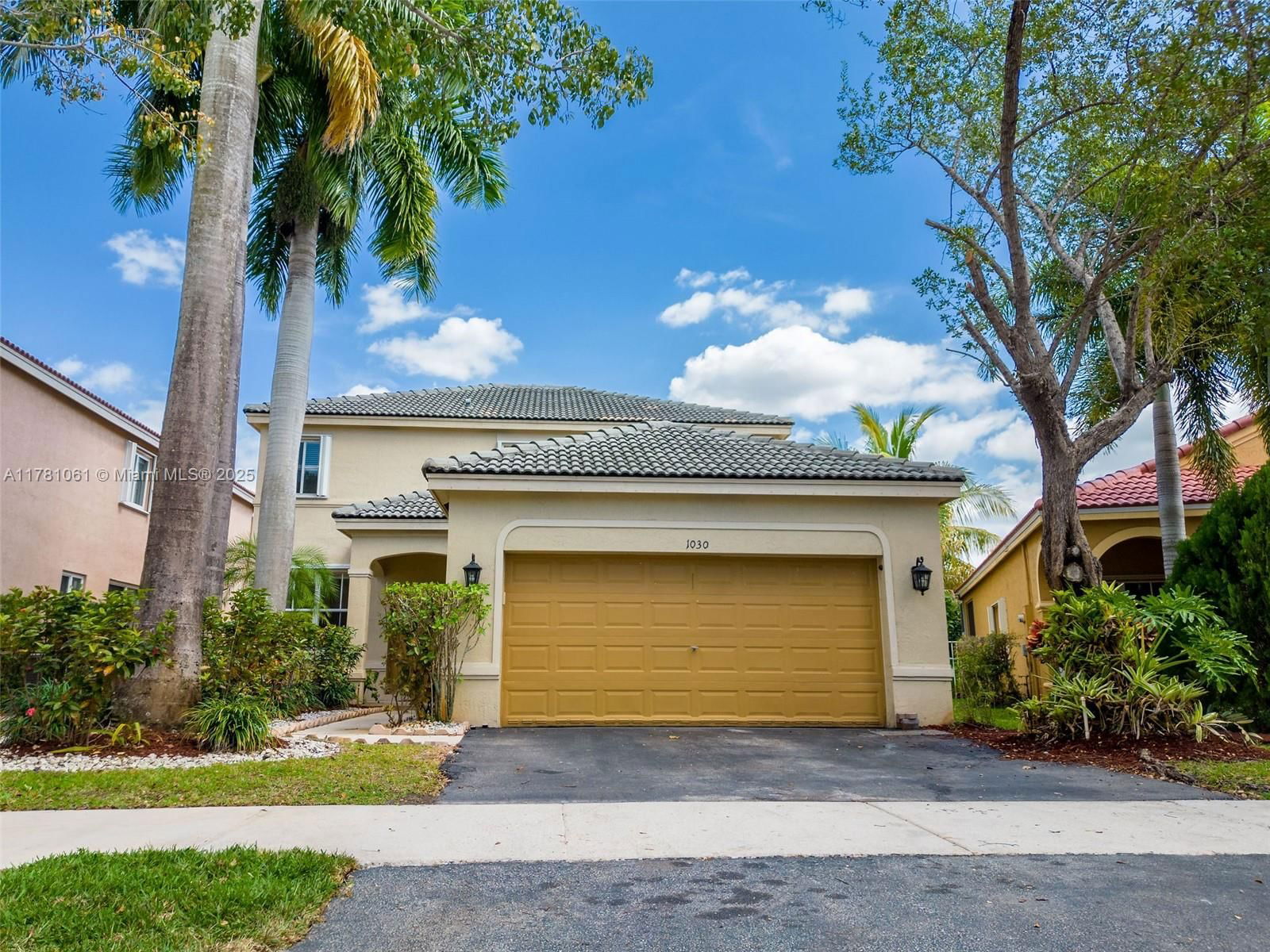 Real estate property located at 1030 Bluewood Ter, Broward, Sector 2-parcels 11 27 28, Weston, FL
