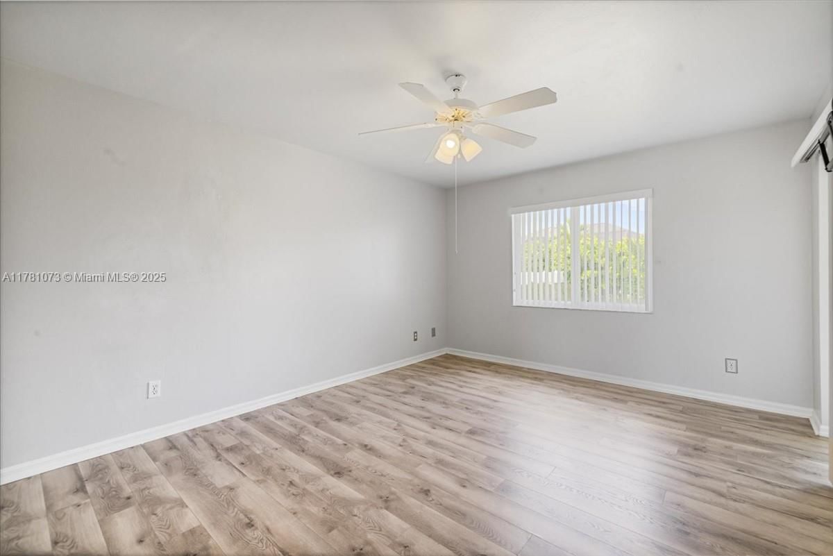 Real estate property located at 205 19 Ter, Lee, Cape Coral, Cape Coral, FL