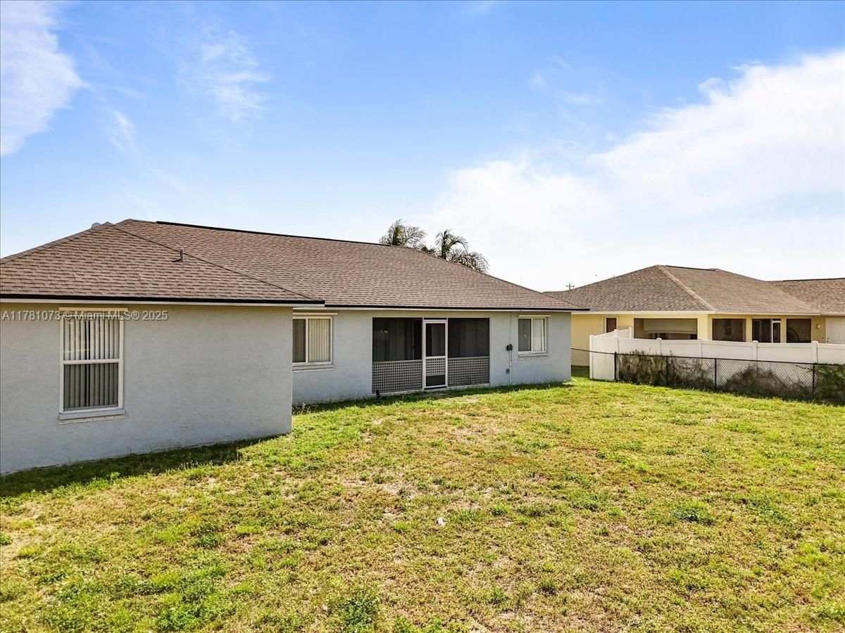 Real estate property located at 205 19 Ter, Lee, Cape Coral, Cape Coral, FL