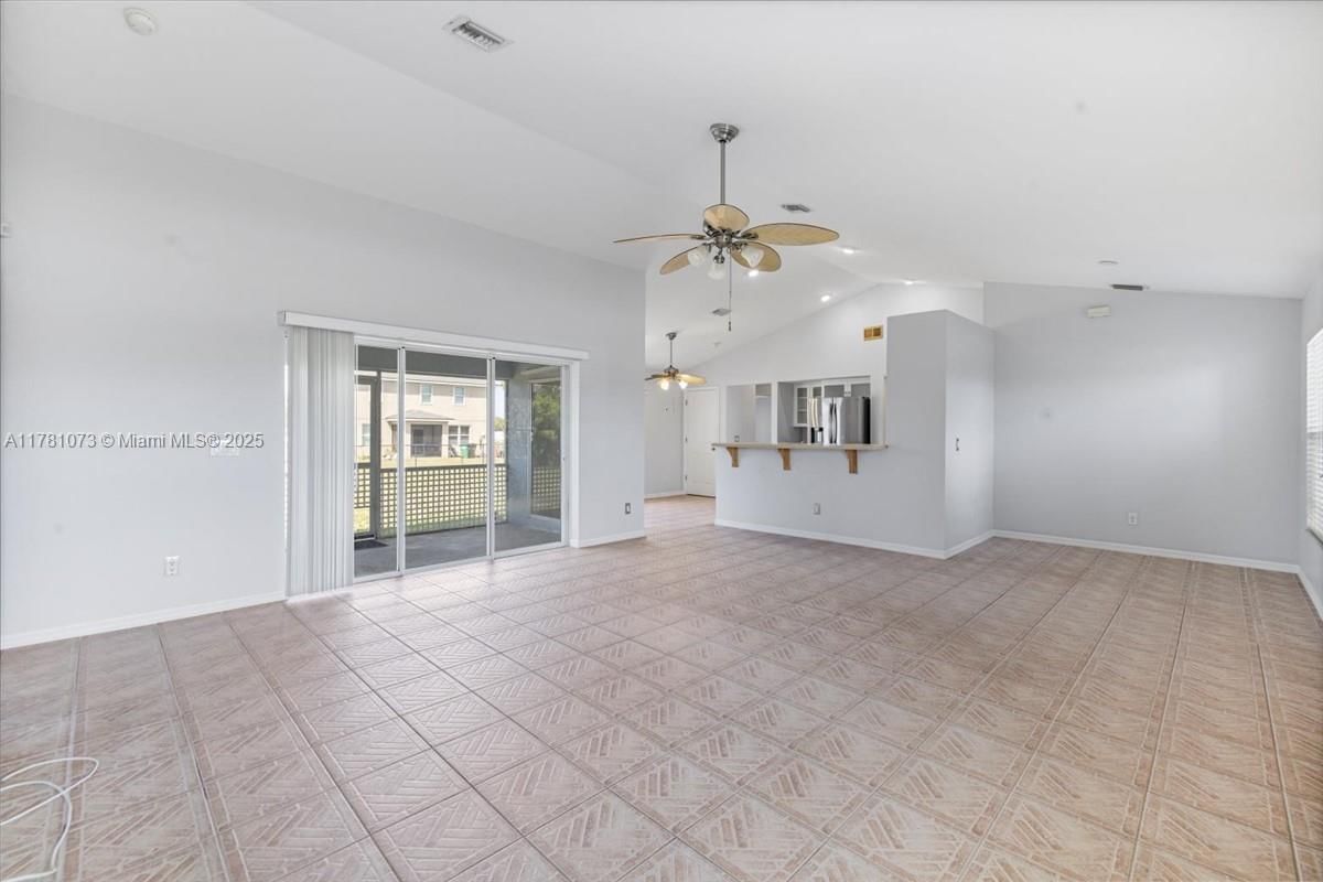 Real estate property located at 205 19 Ter, Lee, Cape Coral, Cape Coral, FL