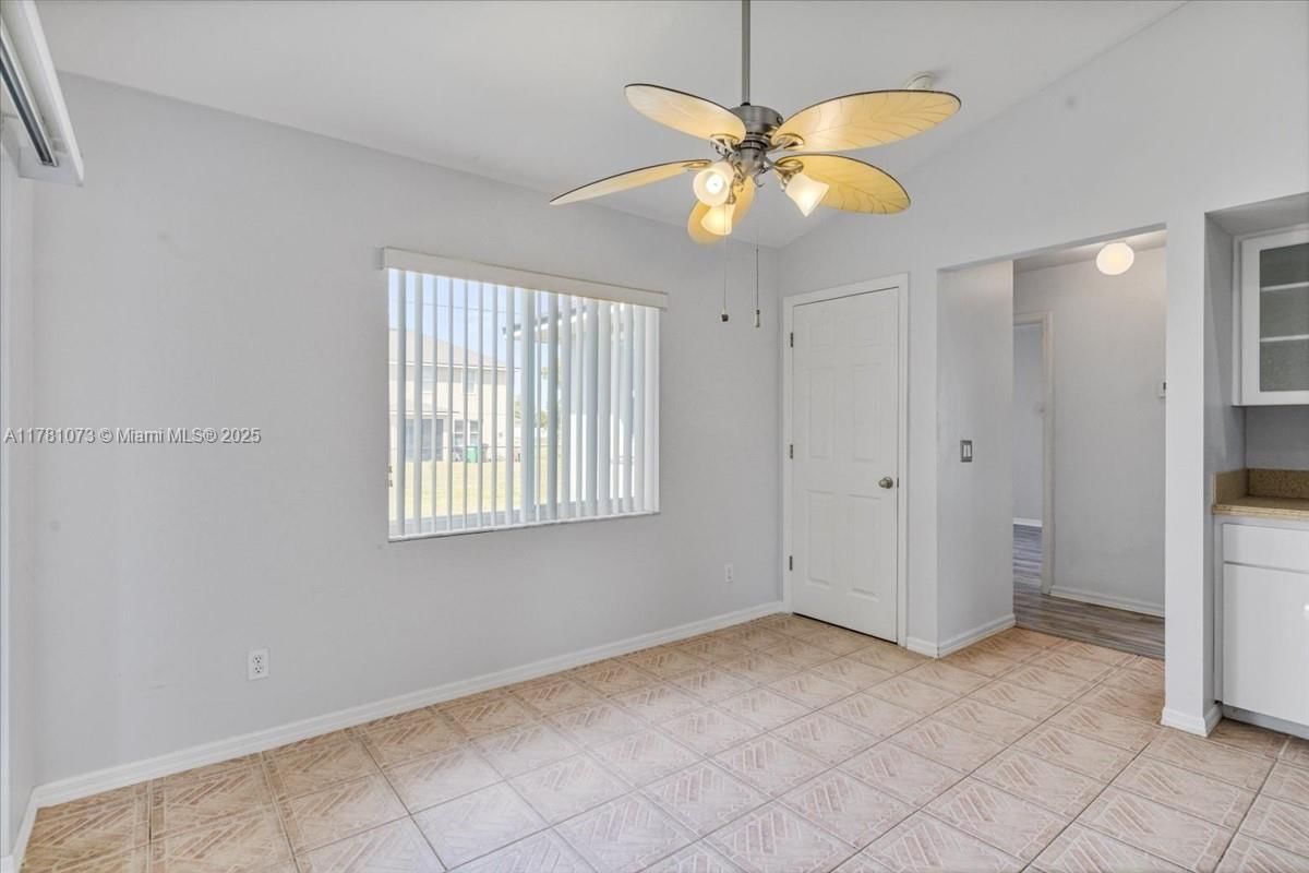 Real estate property located at 205 19 Ter, Lee, Cape Coral, Cape Coral, FL