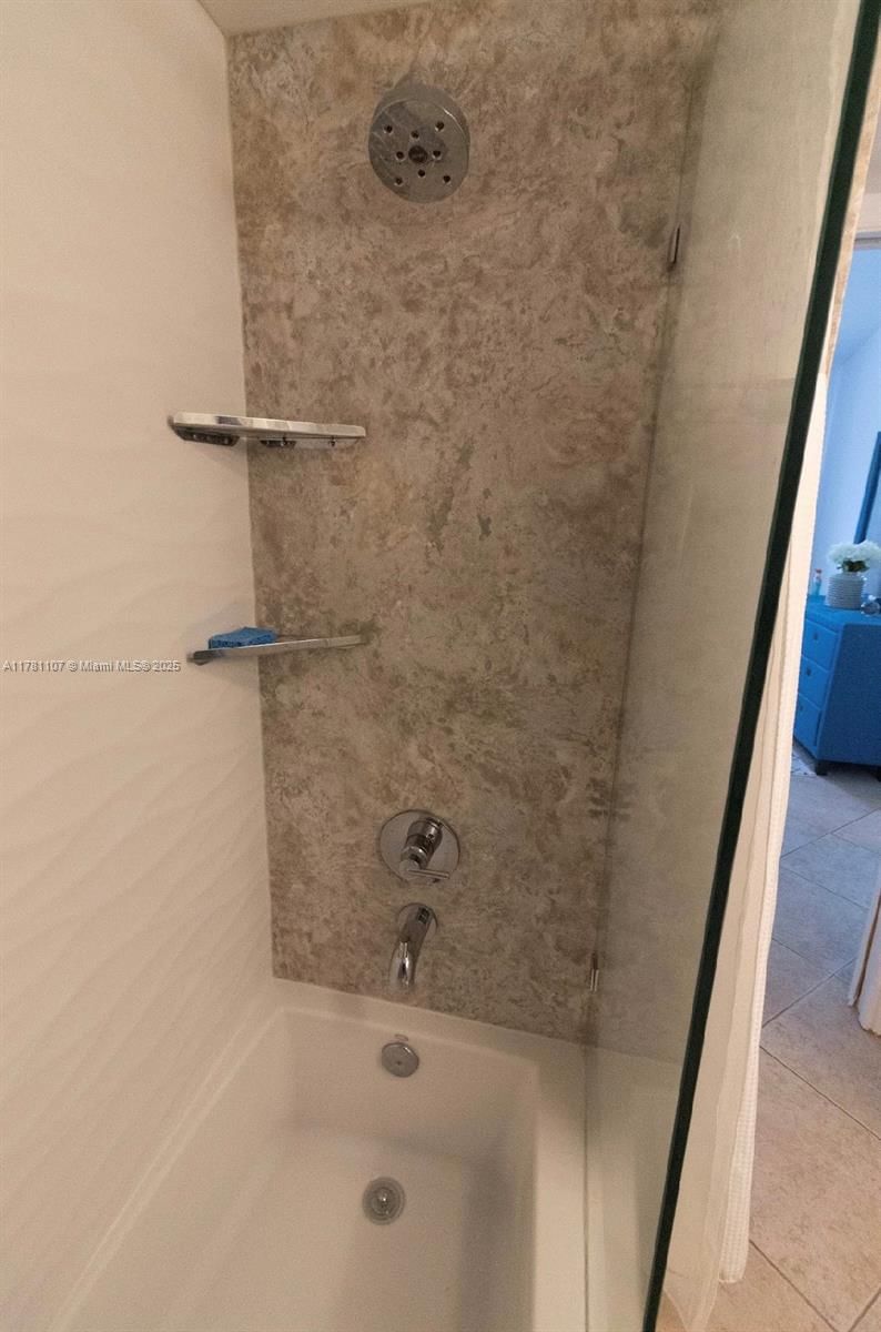 Real estate property located at 50 12th St #2360, Palm Beach, Villa Valencia Condo, Boca Raton, FL
