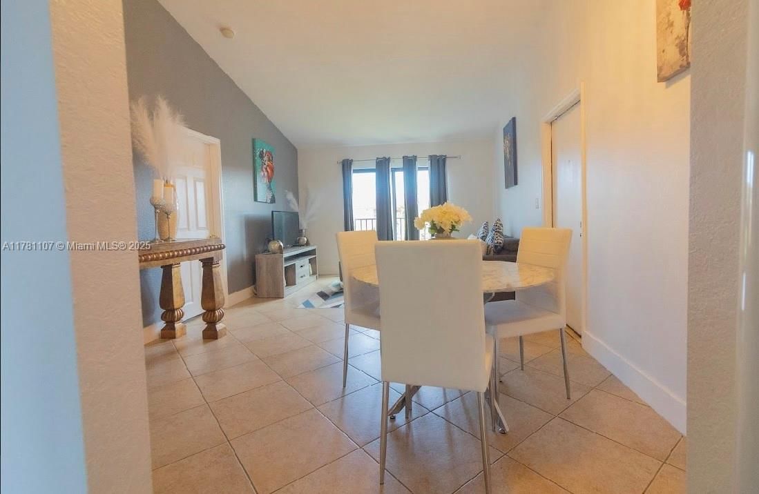 Real estate property located at 50 12th St #2360, Palm Beach, Villa Valencia Condo, Boca Raton, FL