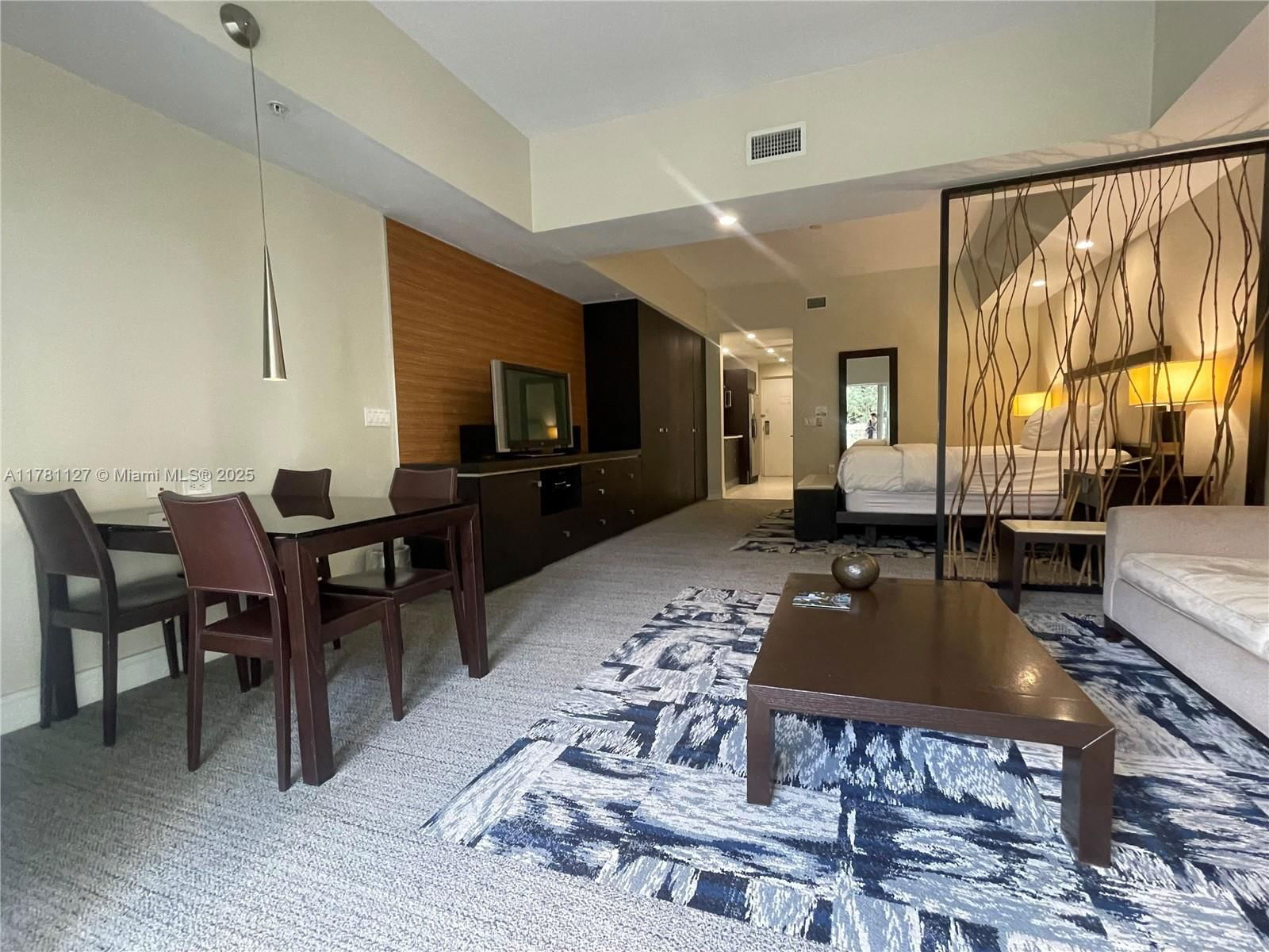 Real estate property located at 5300 87th Ave #1103, Miami-dade, The Blue A Resort Hotel C, Doral, FL