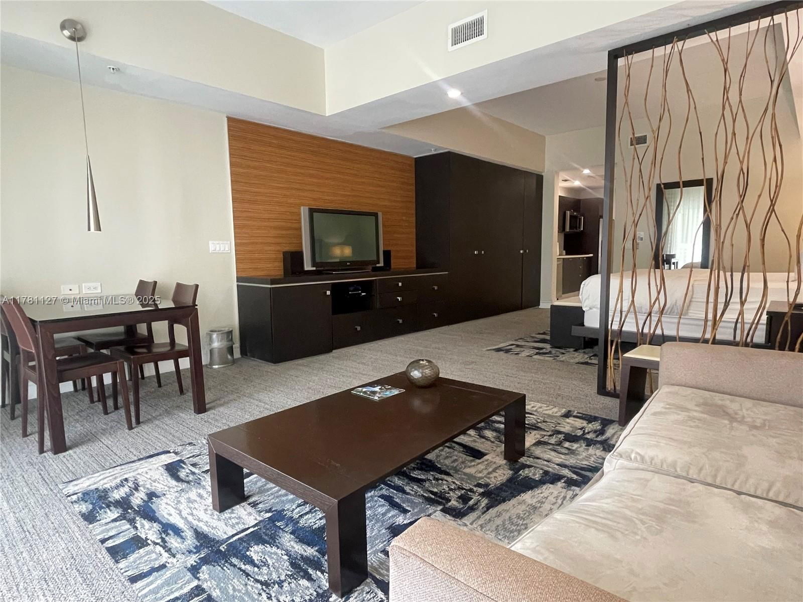 Real estate property located at 5300 87th Ave #1103, Miami-dade, The Blue A Resort Hotel C, Doral, FL