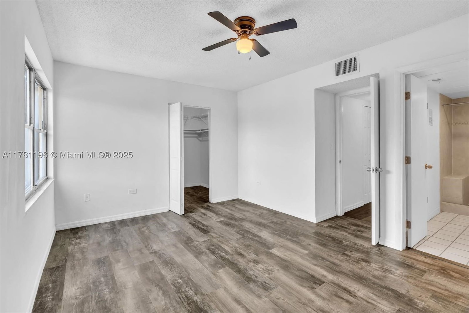 Real estate property located at 8330 Missionwood Cir B-60, Broward, Missionwood At Miramar Co, Miramar, FL