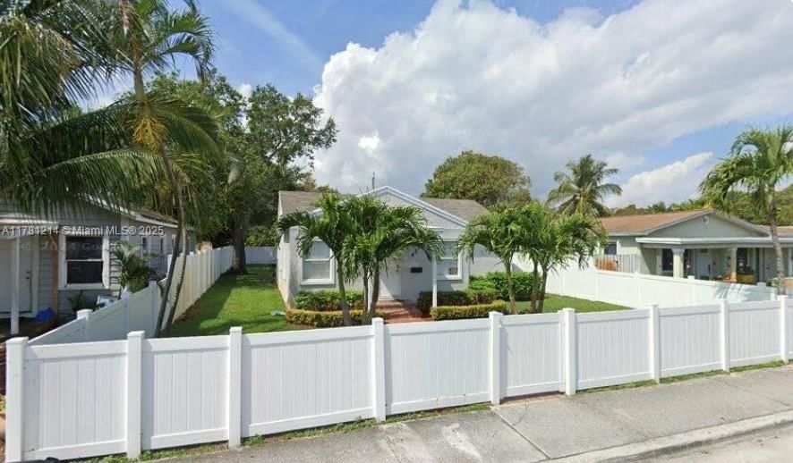 Real estate property located at 405 D St, Palm Beach, Lake Worth Town Of, Lake Worth, FL