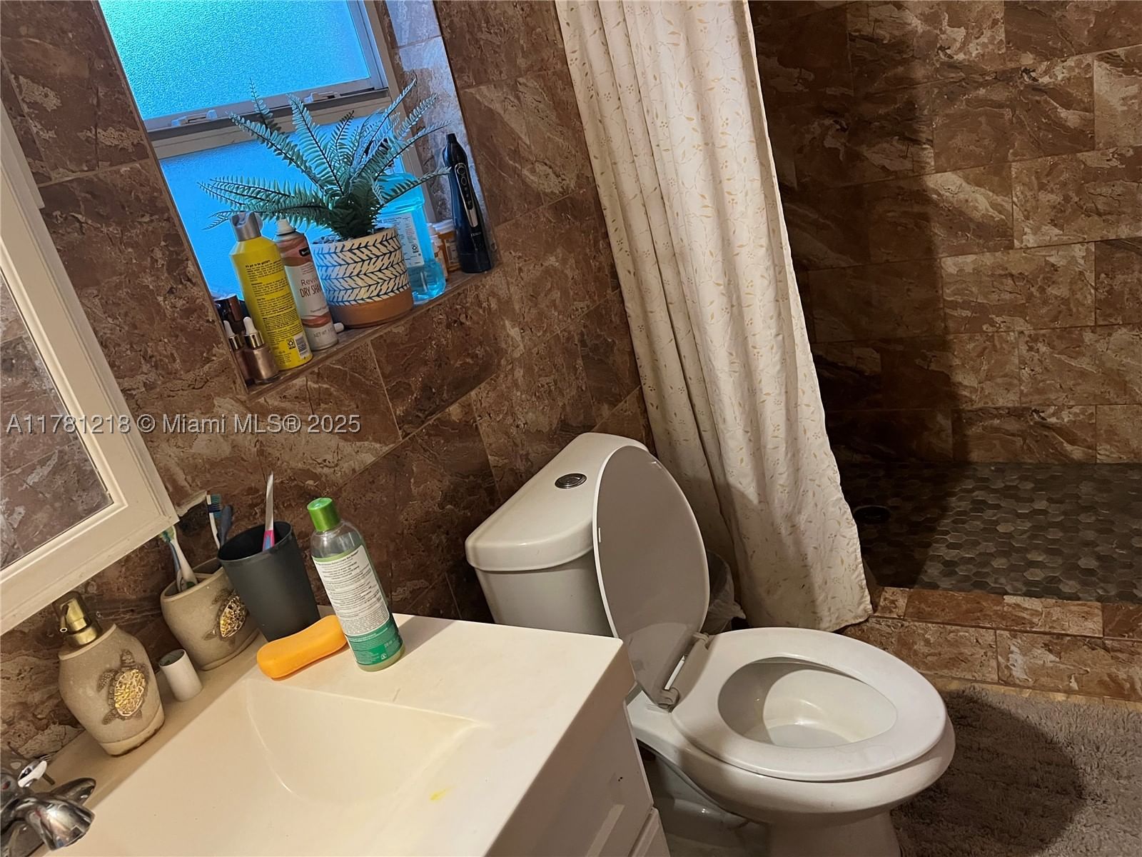 Real estate property located at 6546 20th Ct, Broward, Welwyn Park, Miramar, FL