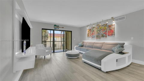 Real estate property located at 327 Lakeview Dr #203, Broward, Racquet Club Apartments A, Weston, FL