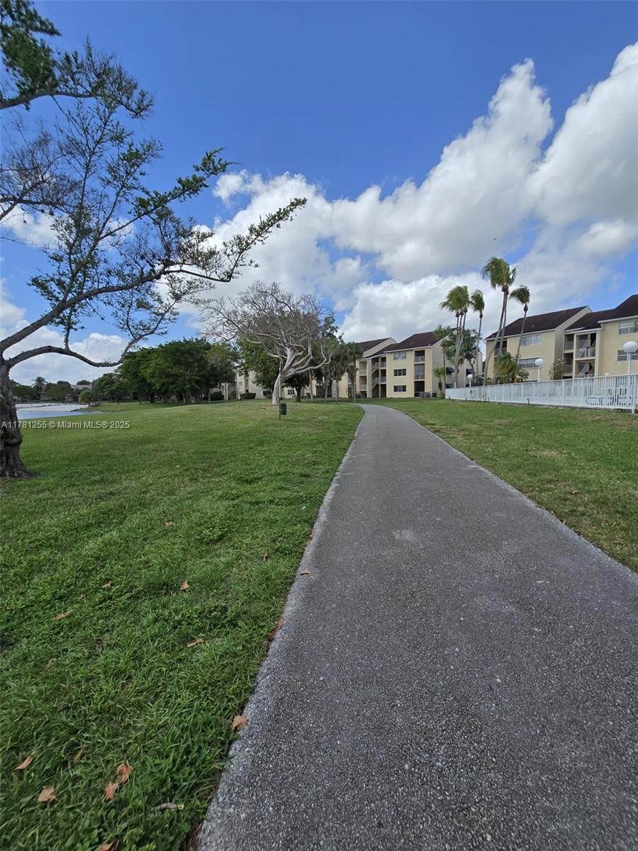 Real estate property located at 15290 106th Ln #316, Miami-dade, Hammocks Trails Condo, Miami, FL