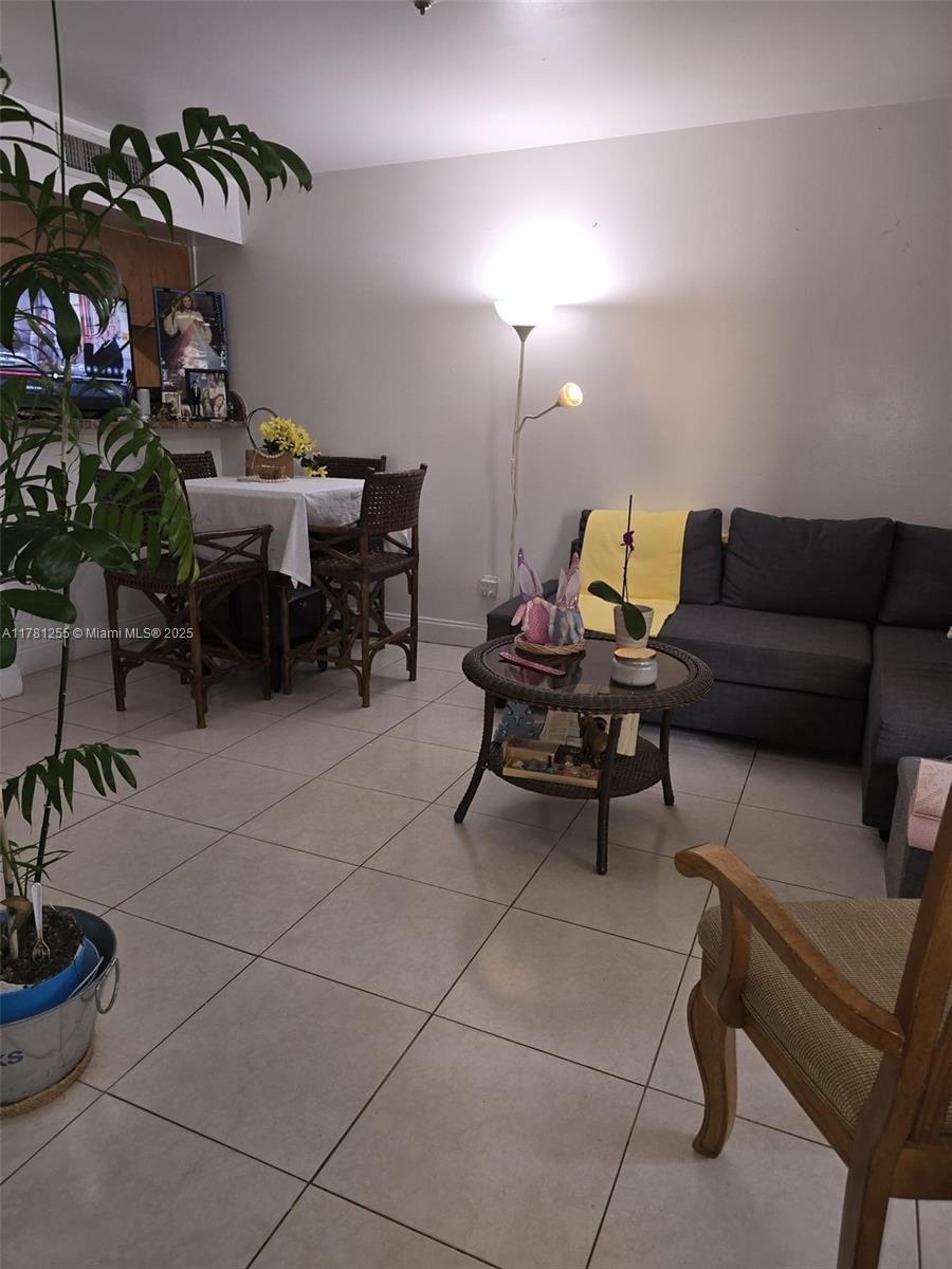 Real estate property located at 15290 106th Ln #316, Miami-dade, Hammocks Trails Condo, Miami, FL