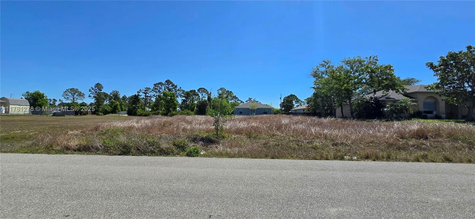 Real estate property located at 4033 NE 10th Ave., Lee, N/a, Cape Coral, FL