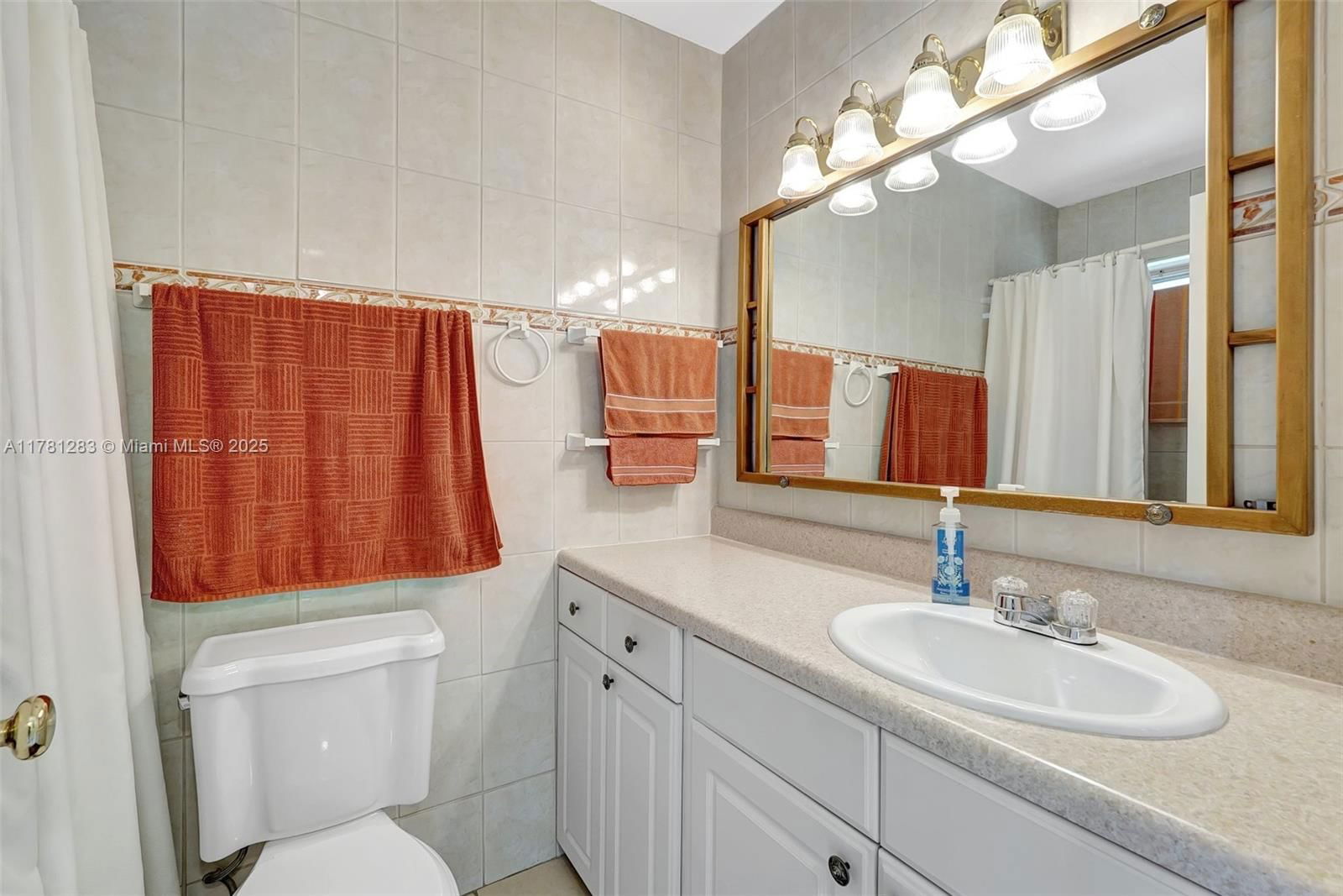 Real estate property located at 16701 13th Ave #309, Miami-dade, Mar-len Gardens No 8 Corp, Miami, FL