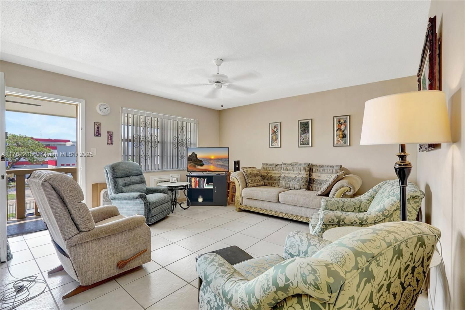 Real estate property located at 16701 13th Ave #309, Miami-dade, Mar-len Gardens No 8 Corp, Miami, FL