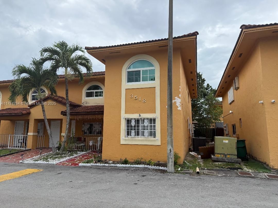 Real estate property located at 3518 80 Street #101-49, Miami-dade, El Prado Xv Condo, Hialeah, FL