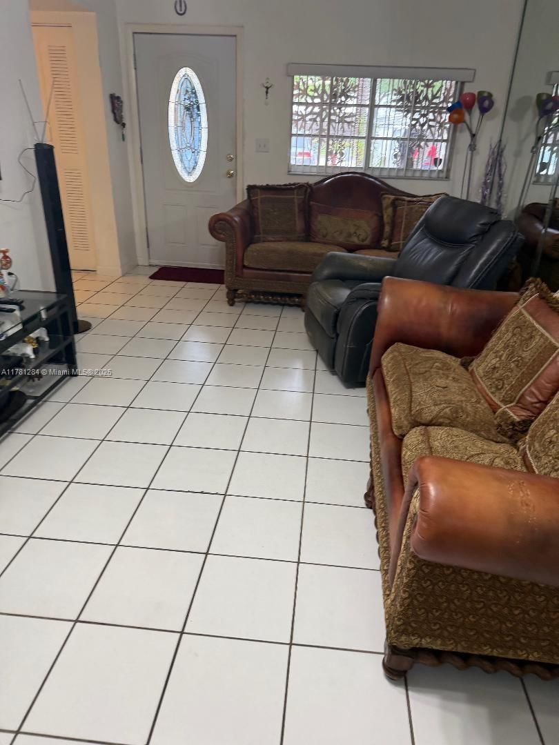 Real estate property located at 3518 80 Street #101-49, Miami-dade, El Prado Xv Condo, Hialeah, FL