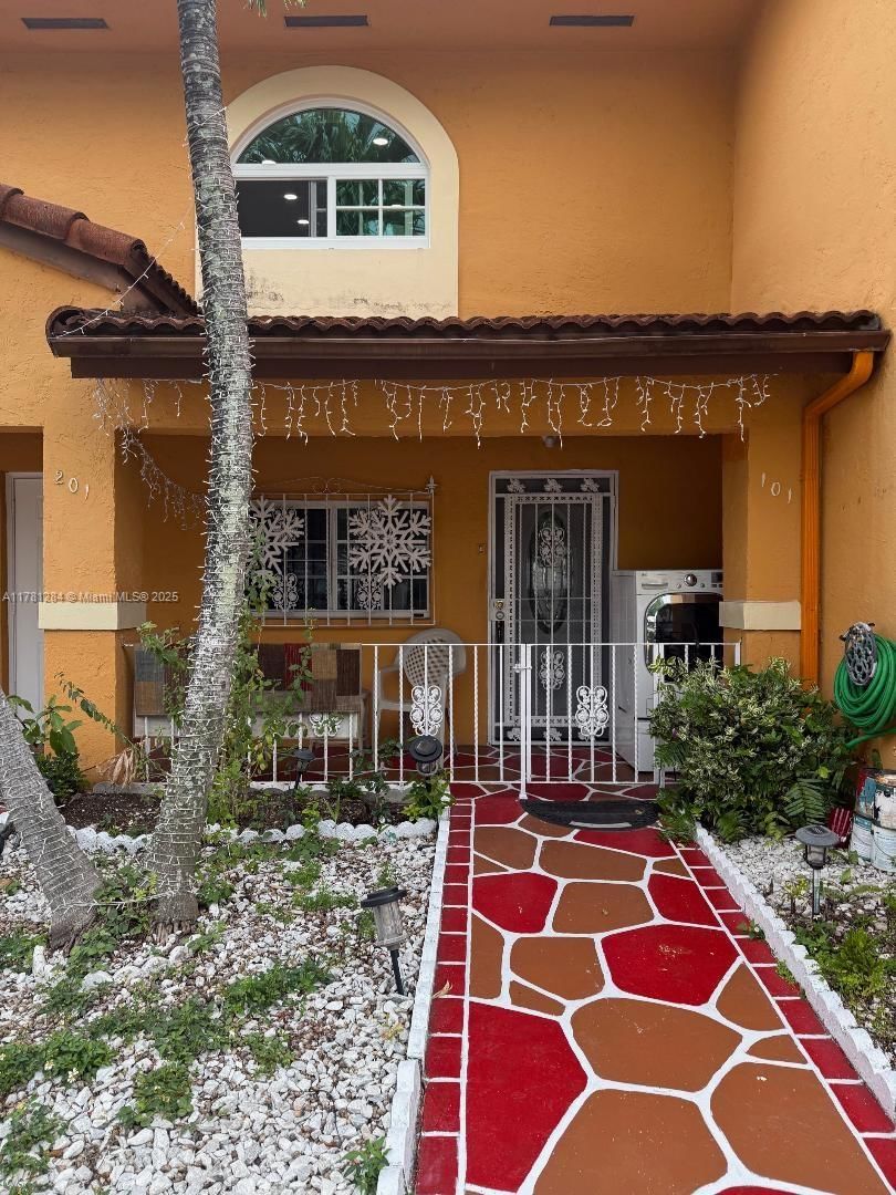 Real estate property located at 3518 80 Street #101-49, Miami-dade, El Prado Xv Condo, Hialeah, FL