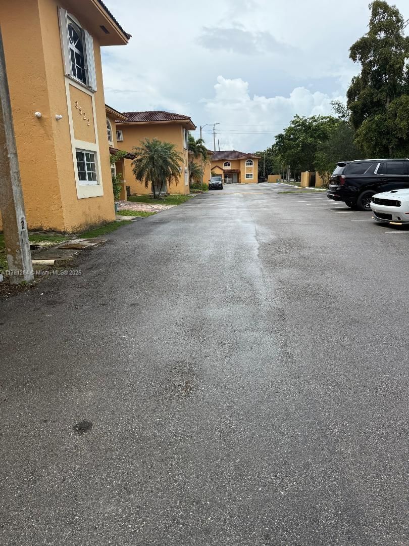 Real estate property located at 3518 80 Street #101-49, Miami-dade, El Prado Xv Condo, Hialeah, FL