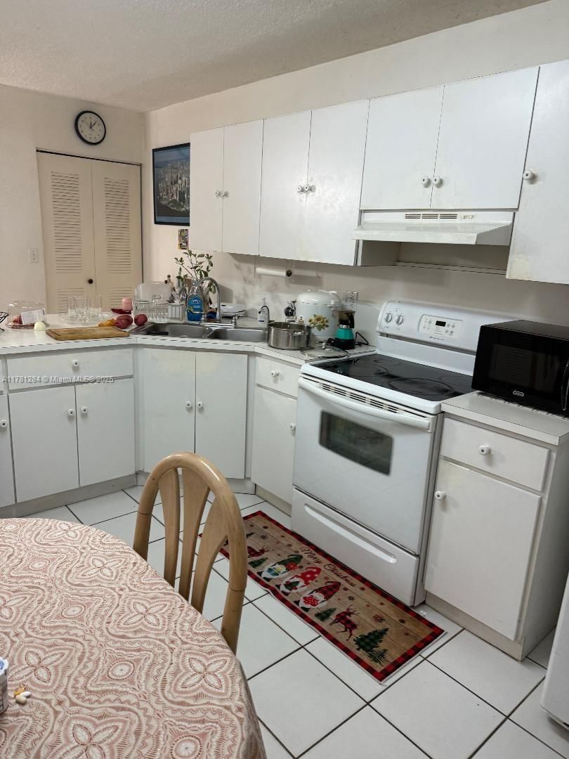 Real estate property located at 3518 80 Street #101-49, Miami-dade, El Prado Xv Condo, Hialeah, FL