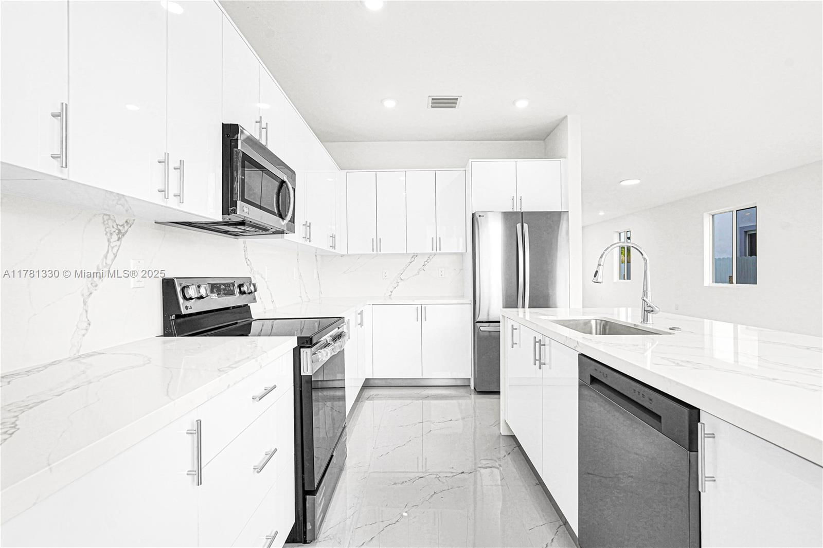 Real estate property located at 19442 296 ST A, Miami-dade, Ava's Estates, Homestead, FL
