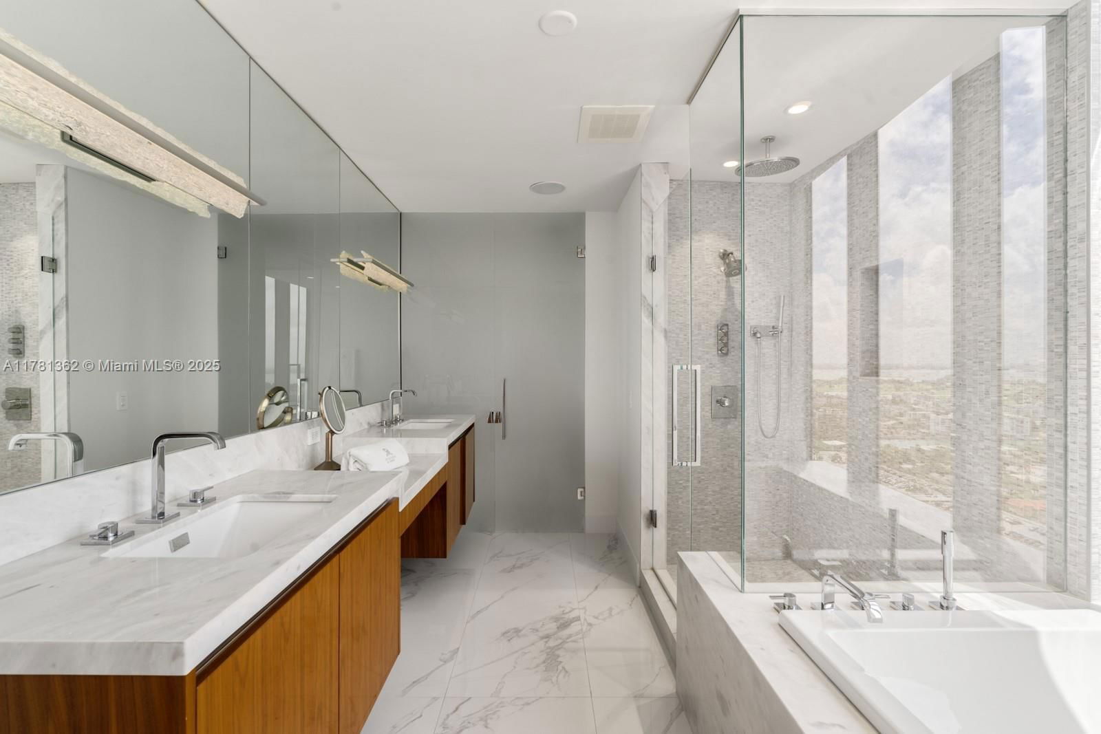 Real estate property located at 9705 Collins Ave #2604N, Miami-dade, Bal Harbour North South C, Bal Harbour, FL