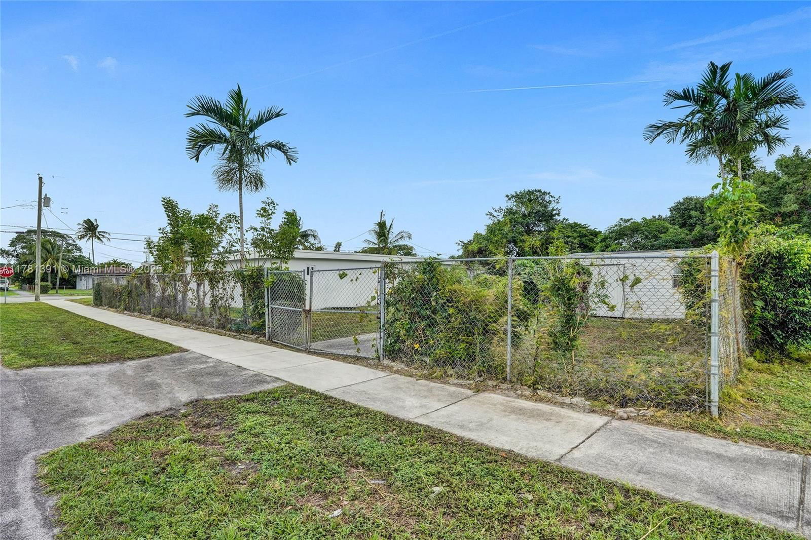 Real estate property located at 4540 21st St, Broward, Carver Ranches, West Park, FL