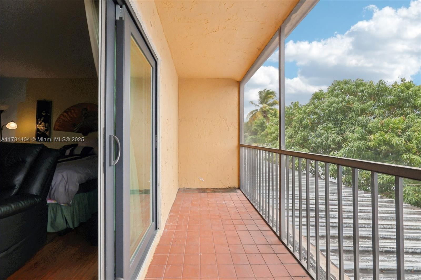Real estate property located at 6330 24th Ct #106-3, Miami-dade, Lago Grande Condo Six-a, Hialeah, FL