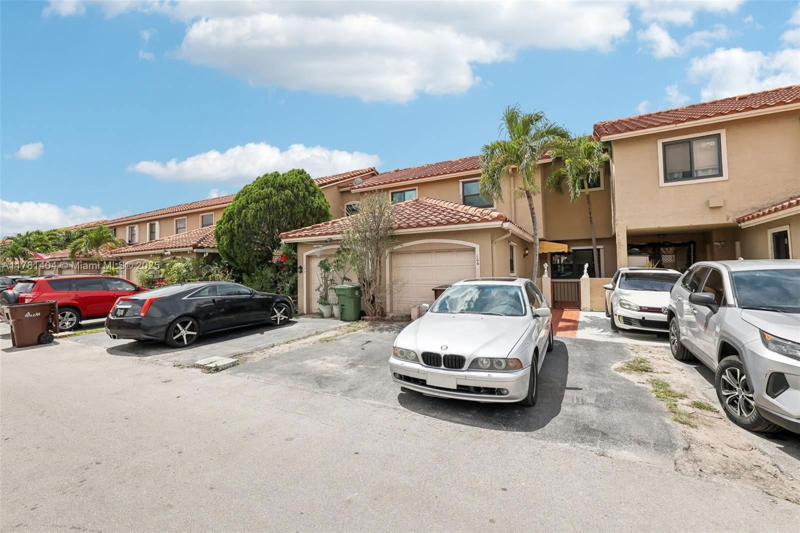 Real estate property located at 6330 24th Ct #106-3, Miami-dade, Lago Grande Condo Six-a, Hialeah, FL