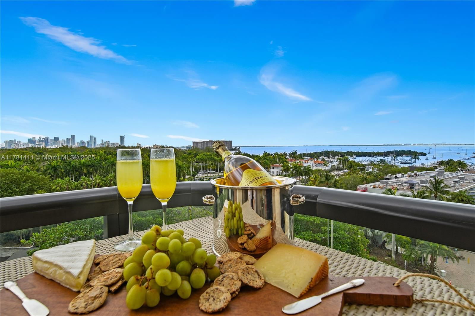 Real estate property located at 2575 Bayshore Dr #10B, Miami-dade, The Coconut Grove Bayshor, Miami, FL